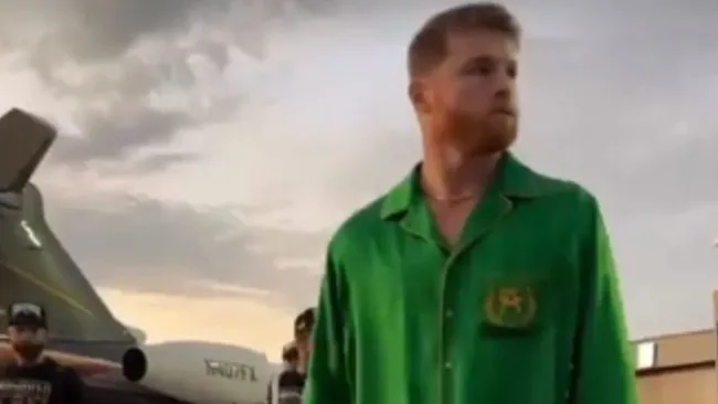 Canelo Álvarez llegando a Las Vegas