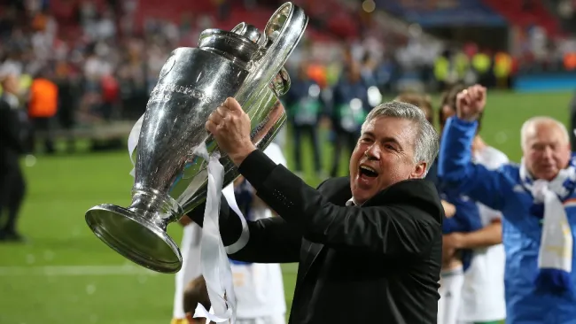 Ancelotti celebrando la Champions League