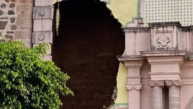 Afectaciones en la Parroquia De San Miguel Arcángel durante el sismo del 19 de septiembre de 2022