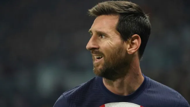 Lionel Messi en un partido con el PSG