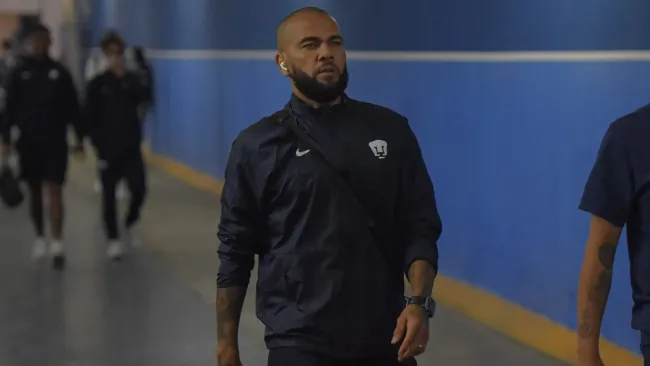 Dani Alves desmintió a Pumas sobre su lesión