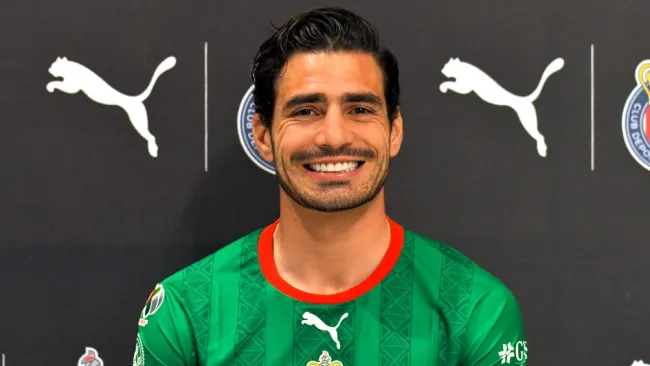 Antonio Briseño aseguró que no se quedó a ver a Cristian Nodal