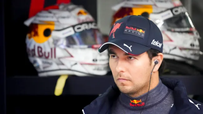 Checo Pérez terminó cuarto en la P2 del Gran Premio de Japón