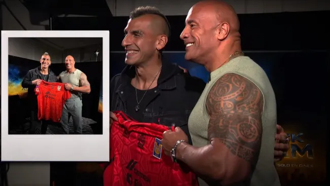 Nahuel Guzmán y La Roca posan