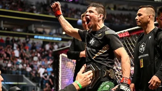 Brandon Moreno tras ganar una pelea