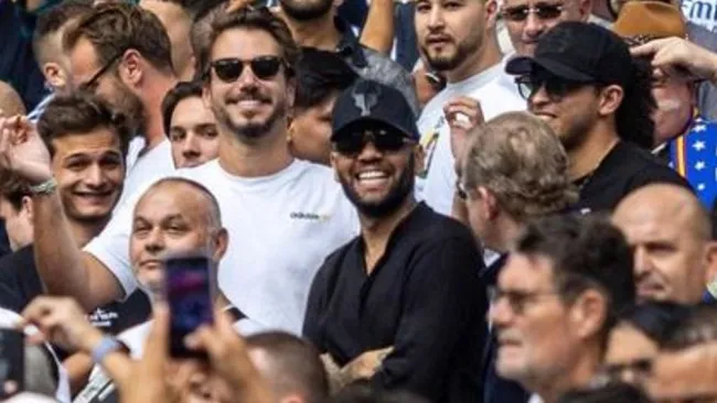 Dani Alves fue de 'infiltrado' al Santiago Bernabéu para apoyar al Barcelona