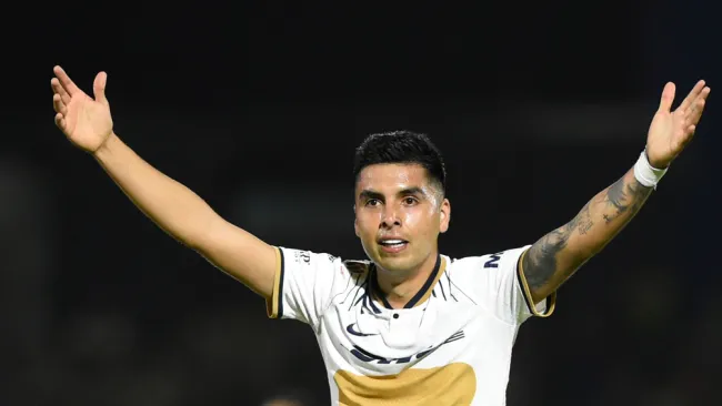 Leo López, en duelo con los Universitarios 