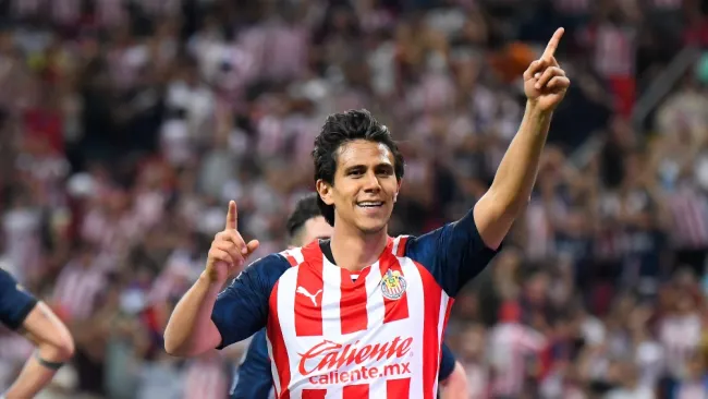 José Juan Macías ya tiene fecha de regreso con Chivas