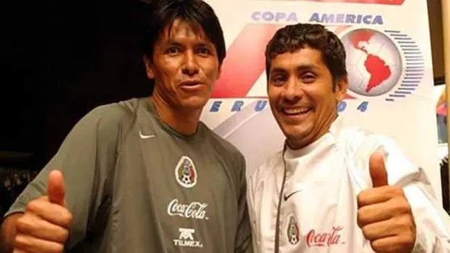 Jorge Campos y Claudio Suárez