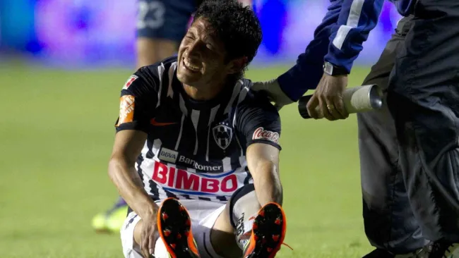 Ángel Reyna en lamento con Rayados