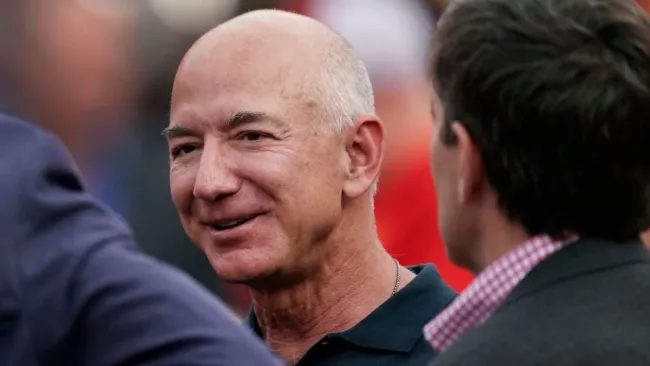 Jeff Bezos durante un evento