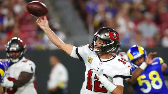 Tom Brady comandó remontada de Bucs sobre Rams