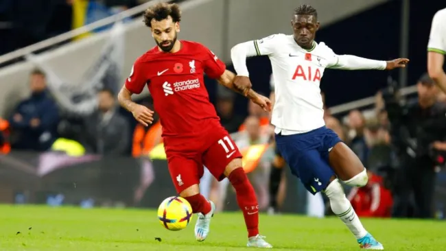 Salah anotó un doblete ante el Tottenham 