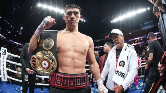 Dmitry Bivol tras la pelea contra Canelo