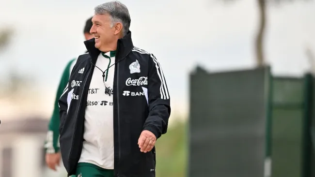 Tata Martino en entrenamiento con el Tri