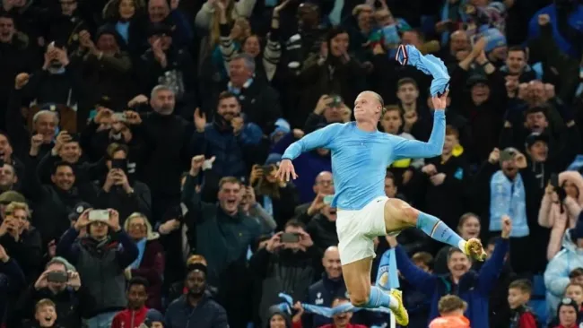 Haaland en festejo de gol