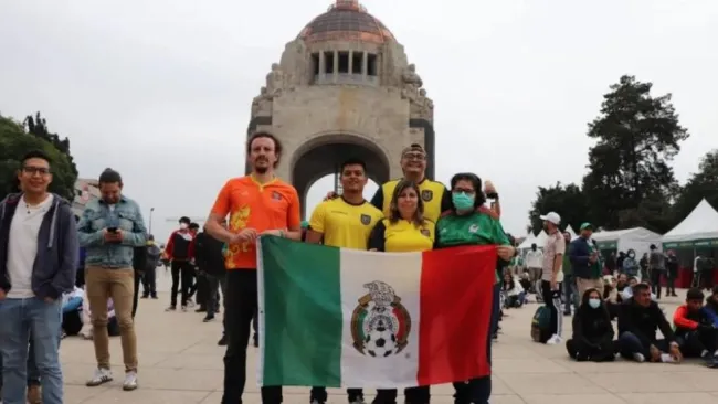 Fan Fest en el Monumentos a la Revolución