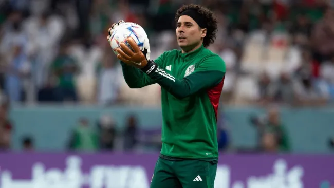 Memo Ochoa entrenando previo al partido VS Argentina
