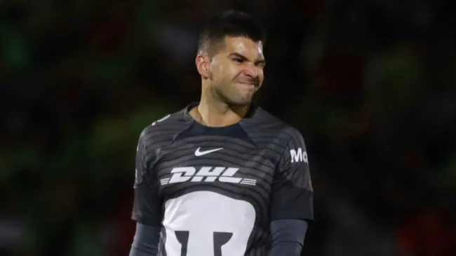 Julio González, guardameta universitario 