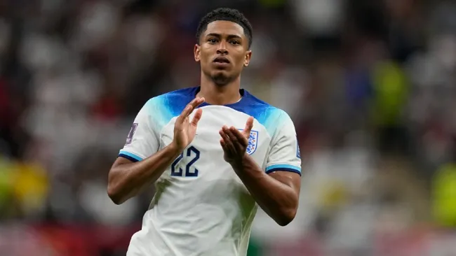 Jude Bellingham, el joven inglés que ayuda a la construcción de casas en Kenia 