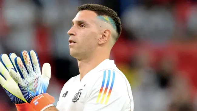 Qatar 2022: 'Dibu' Martínez impone moda en la Argentina con su nuevo look 