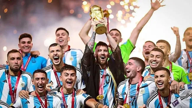 Guido Rodríguez celebra campeonato con Argentina