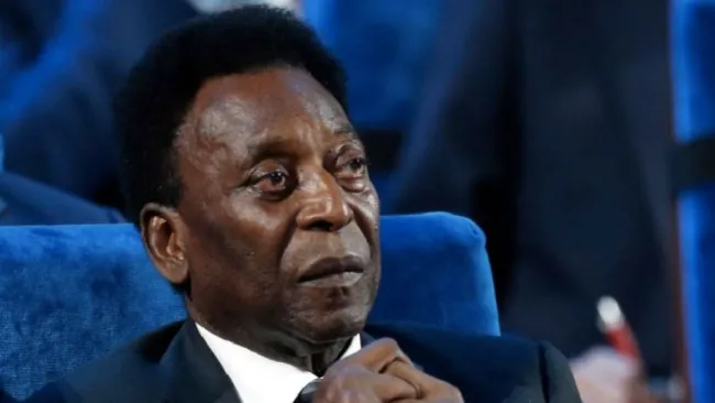 La familia de Pelé se reunió en el hospital 