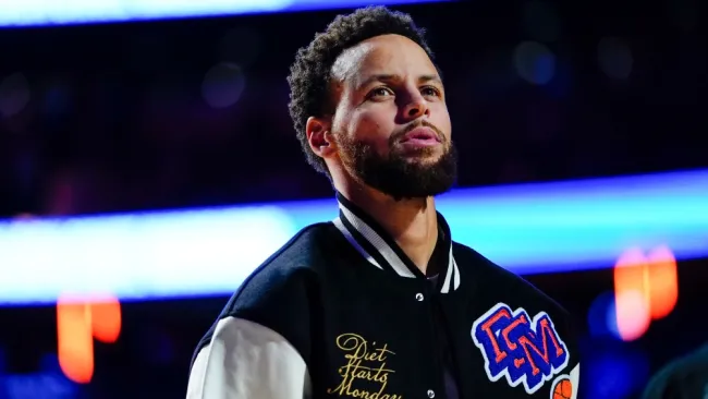 Curry en un juego de Golden State