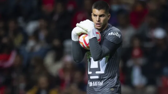 Julio González, arquero de Pumas