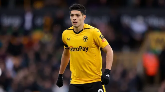 Wolves vencen a West Ham con gol anulado a Raúl Jiménez 