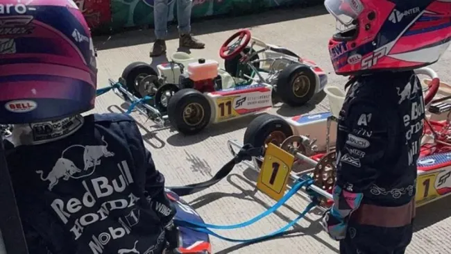 Checo Pérez: Dio clases a su hijo en los Go Karts