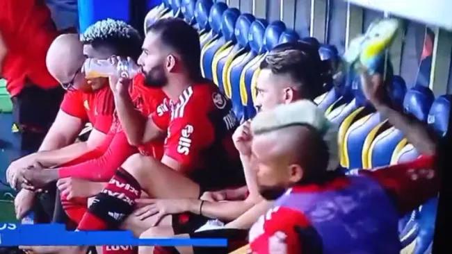 Arturo Vidal no jugó con el Flamengo