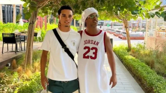 Hijo de Ronaldinho fichará con el Barcelona