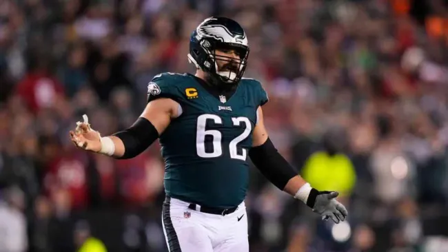 Super Bowl LVII posible último partido de Jason Kelce , el jugador ha considerado su retiro de la NFL