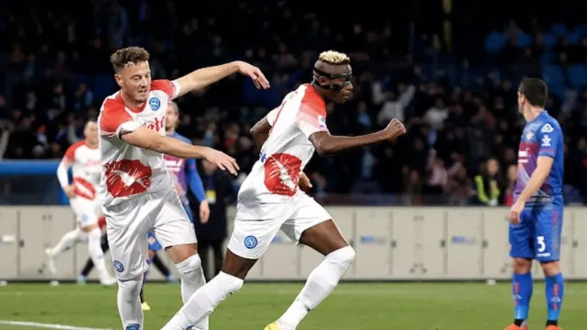 Napoli venció al Cremonese y se aleja meteóricamente de la competencia