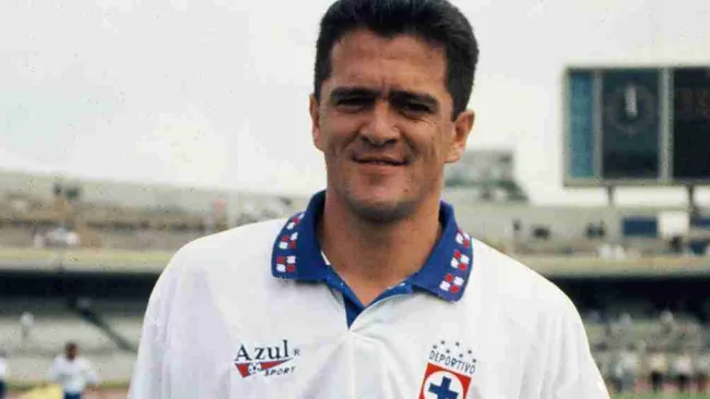 Carlos Hermosillo: “Ni con Pep Guardiola pasará algo en Cruz Azul”