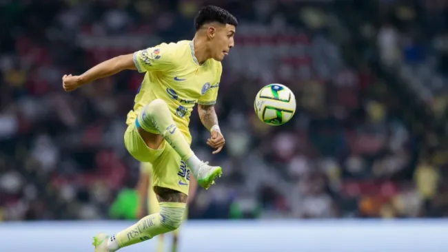 No se despegan del balón