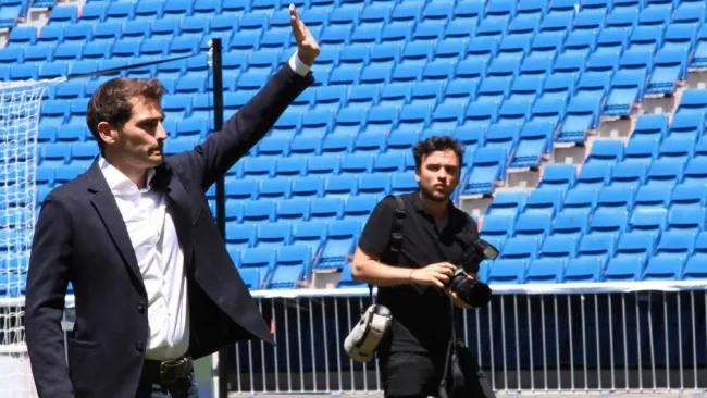 Iker Casillas anunció que sale del retiro