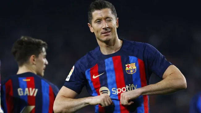 Barcelona: El equipo culé tendrá que pagarle más al Bayern por Lewandowski