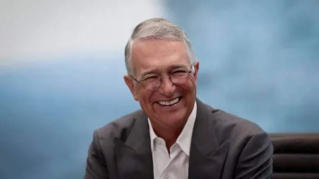 Salinas Pliego ´bromea´ y asegura que no habrá descenso en la Liga MX