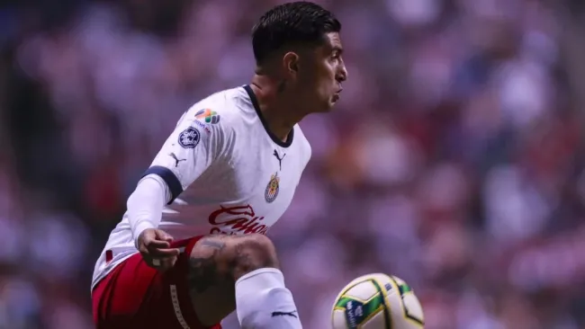 Pocho Guzmán con Chivas