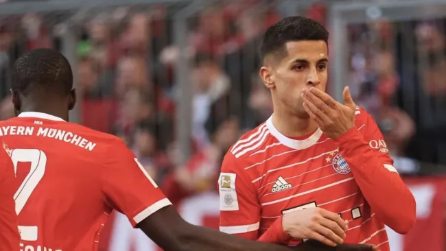 El portugués dedicó su gol a su mascota