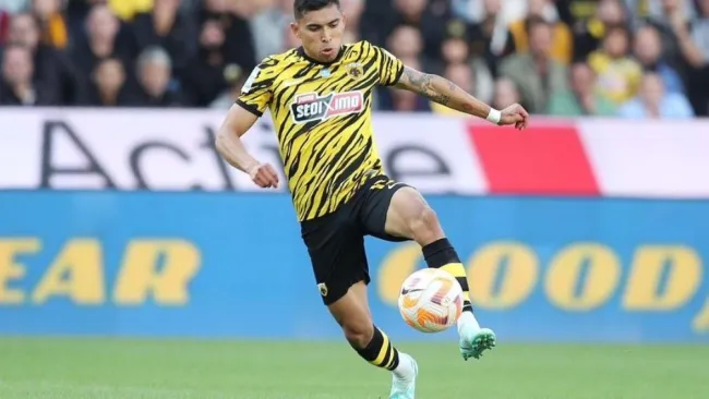 Orbeln Pineda con el AEK Atenas