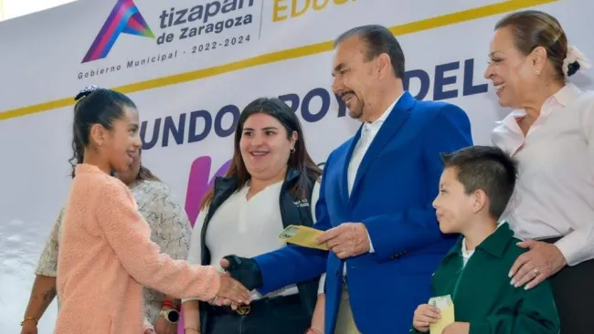 Pedro Rodríguez encabeza segundo pago de becas municipales del ciclo escolar 2022-23