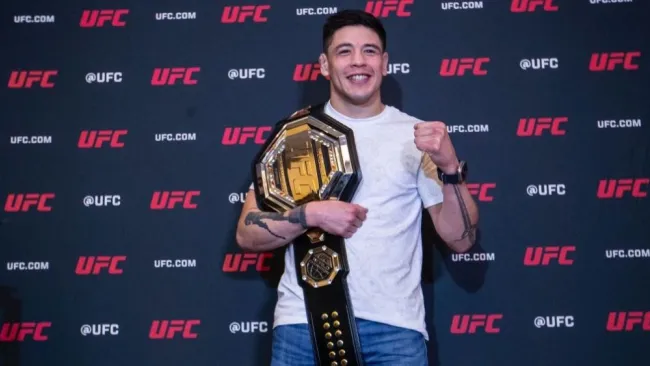 Brandon Moreno es el actual campeón en la categoría 125 libras