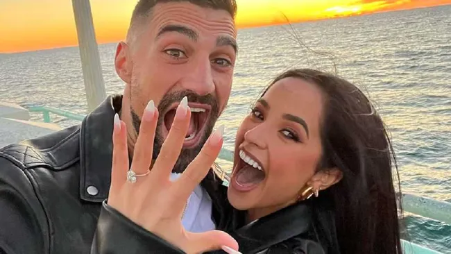 Futbolista del FC Dallas y novio de Becky G es acusado de serle infiel a su pareja