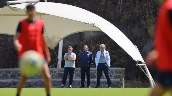 Leopoldo Silva y Miguel Mejía Barón se mantendrán en la directiva de Pumas