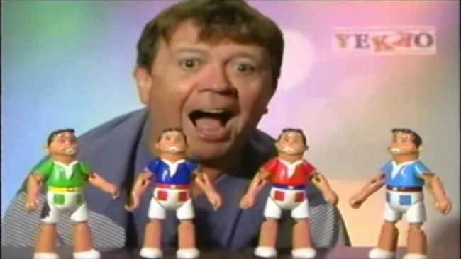 Chabelo en el comercial de su juguete