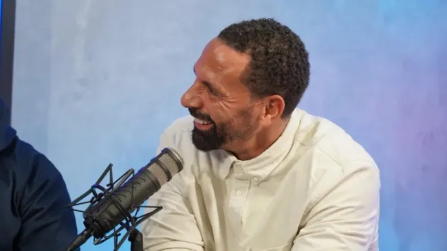 Ferdinand confiesa que se burlaban de Cristiano Ronaldo tras su llegada al Manchester United