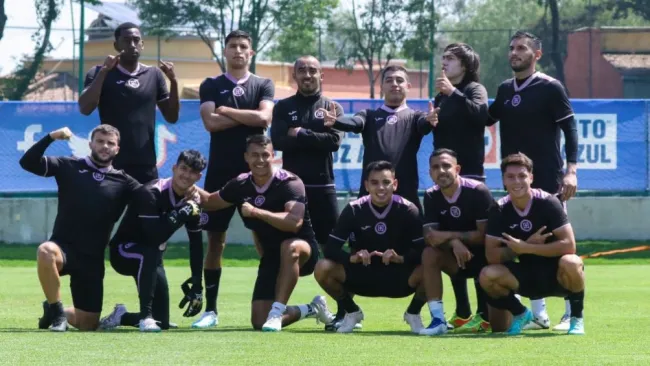 Cruz Azul en entrenamiento 